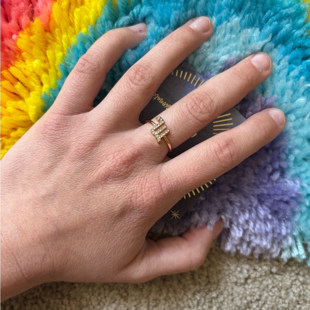 Scorpio Ring size 7 Francesca’s